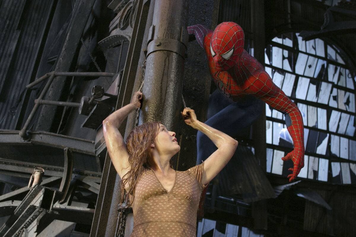 Kirsten Dunst et Tobey Maguire dans Spider-Man 2