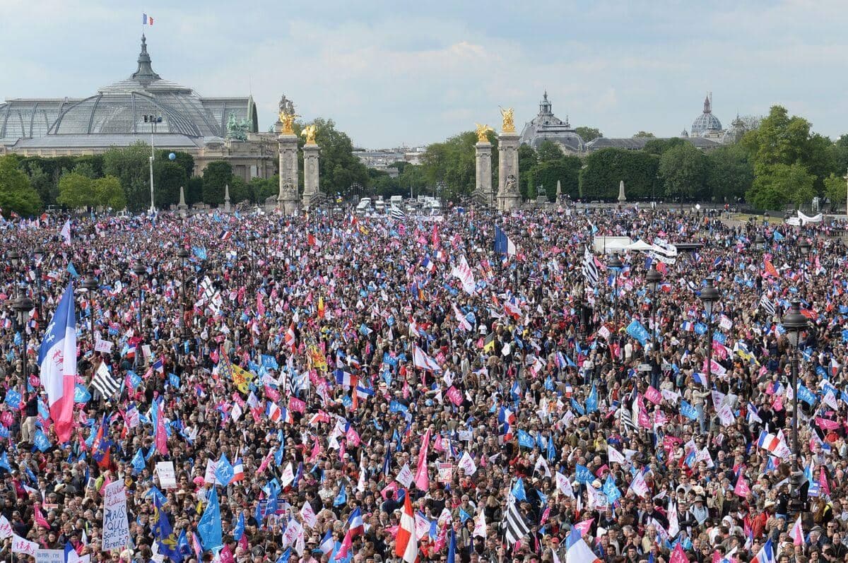 Une photo prise en 2013 lors d’une manifestation contre le mariage de même sexe, à Paris.