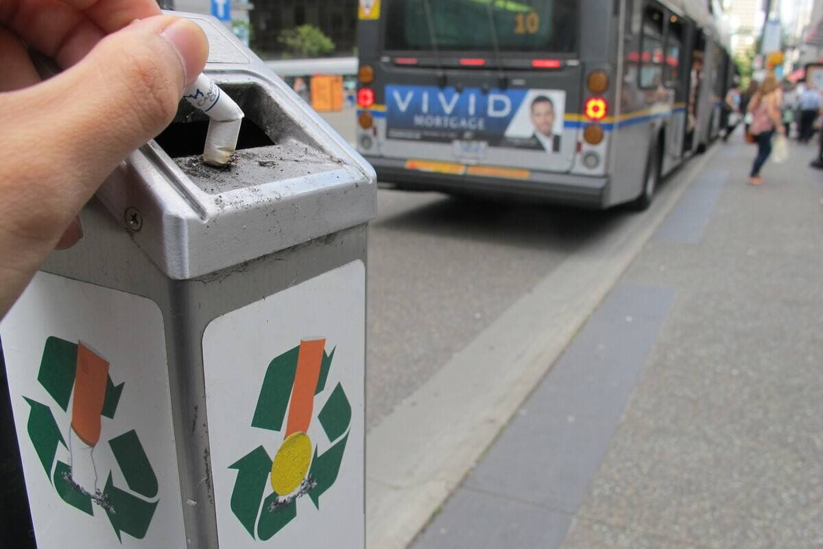 La compagnie TerraCycle recycle les mégots de cigarettes.