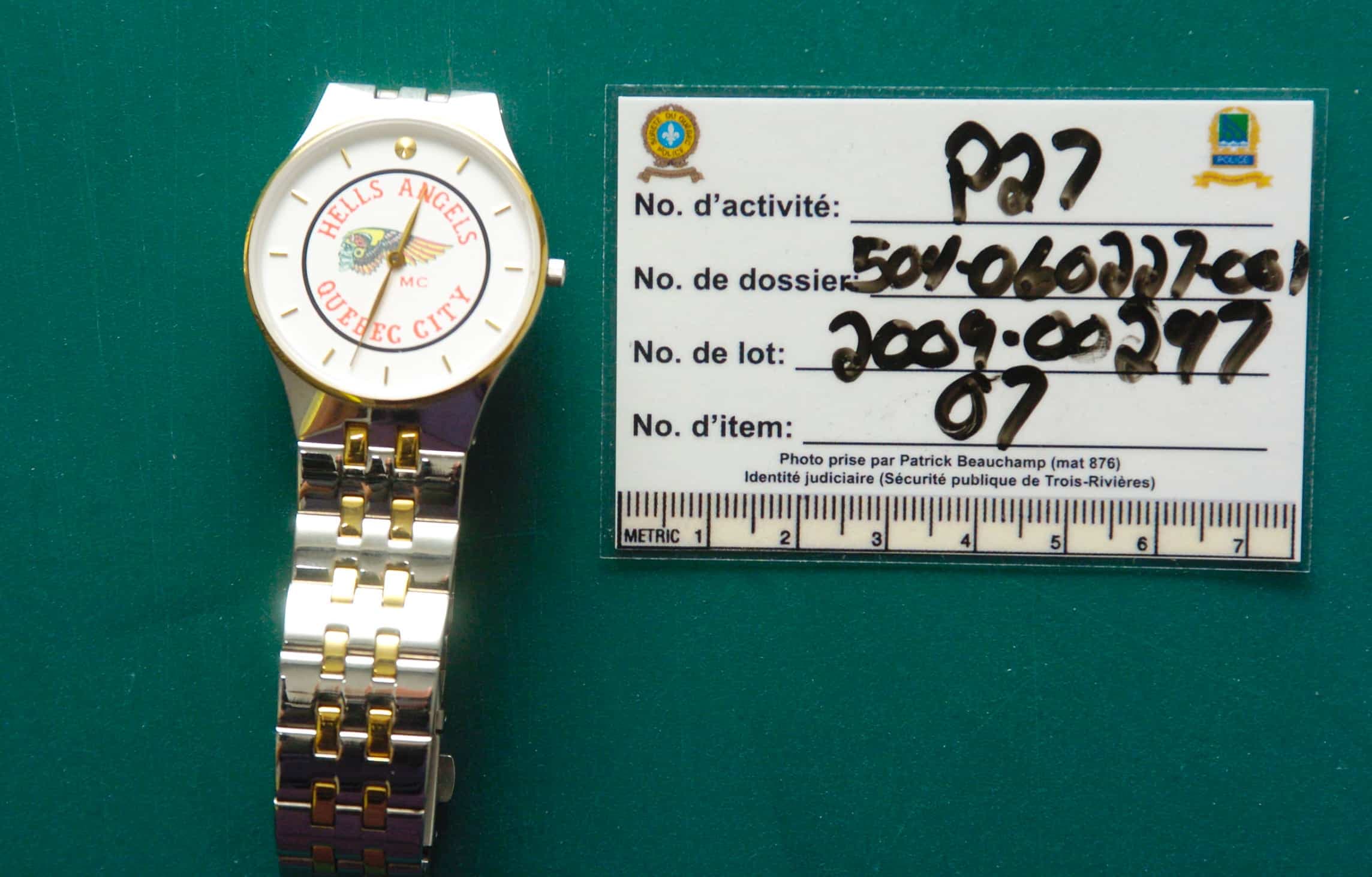 Une montre à l’effigie de ce chapitre des Hells confisquée lors de l’opération SharQc en 2009