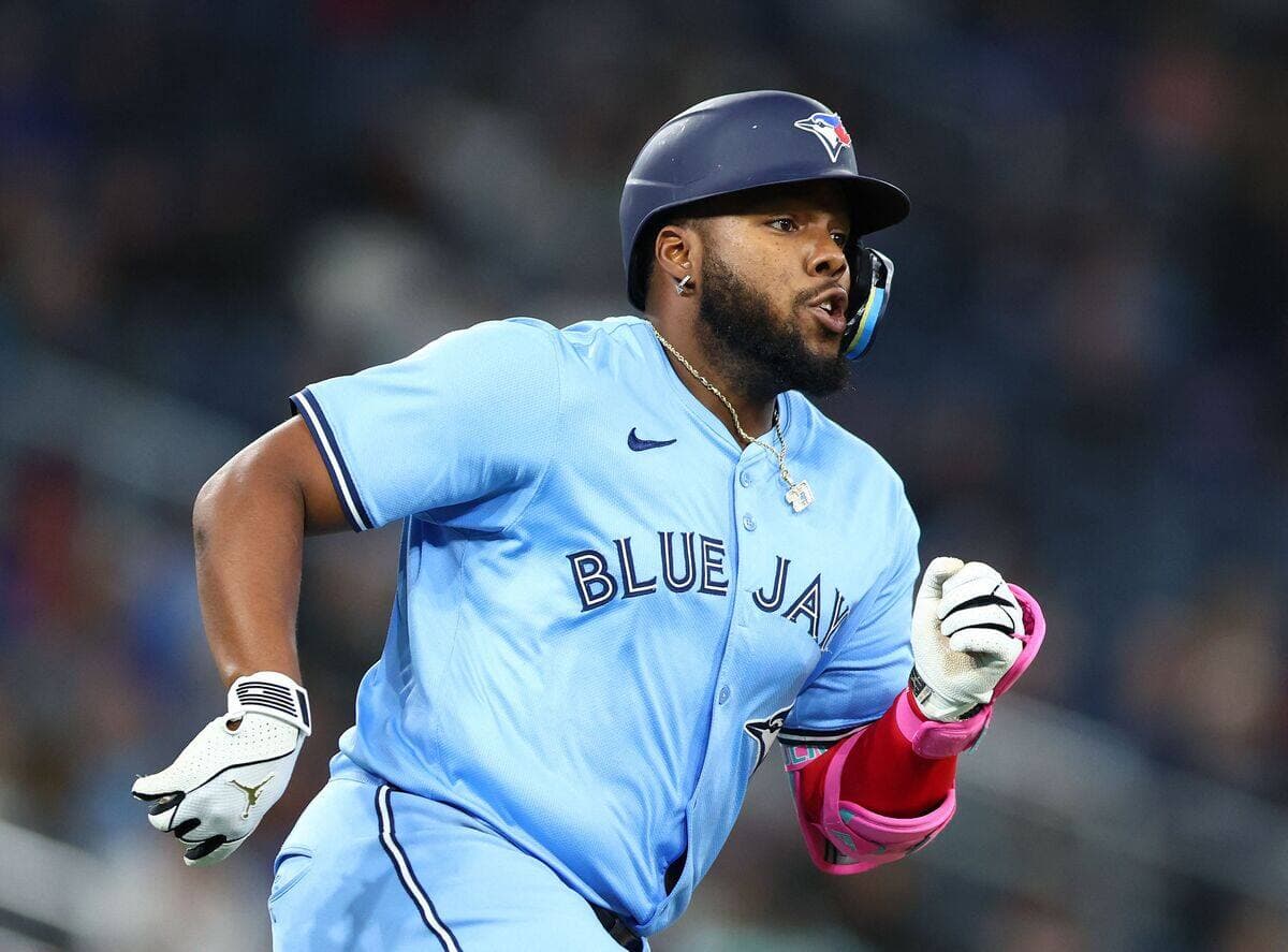 Vladimir Guerrero fils a frappé un double dès la première manche, mercredi, à Toronto, pour aider les Blue Jays à vaincre les Nationals de Washington.